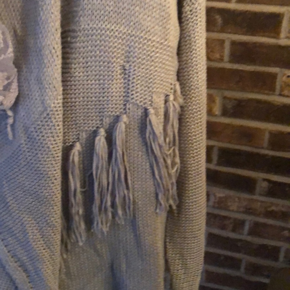 Sweater - Picture 3 of 3